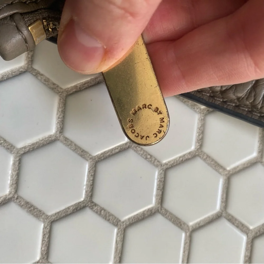 MARC BY MARC JACOBS | New Q Natasha Shoulder Crossbody Flap Bag Shoulder Pad - Picture 9 of 11